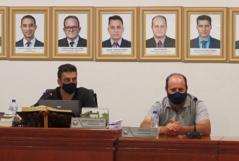 Vereadores Alécio e Valdir em conjunto indicão melhorias na educação e esporte nos distritos da cidade.