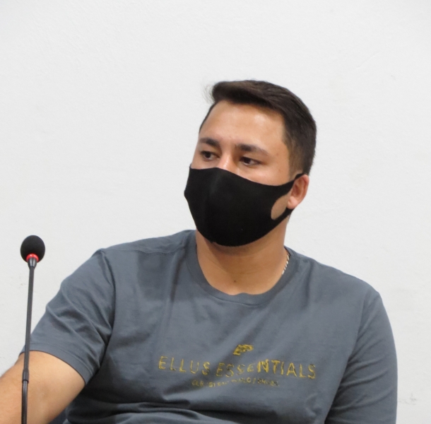 Vereador Jhonny solicita  ajustes na concessão de vale alimentação ao servidores do municipio