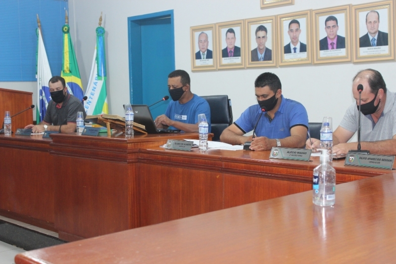 Indicações e projetos apresentado pela Câmara de Vereadores de Quarto Centenário nessa segunda-feira, 26 de Outubro